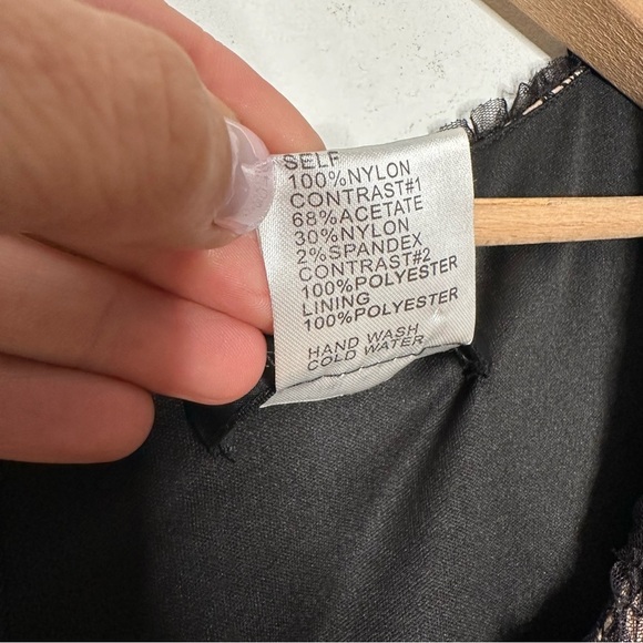 Tadashi Shoji | Black Lace Beaded Cap Sleeve Bandage Sheath Dress - Picture 7 of 8